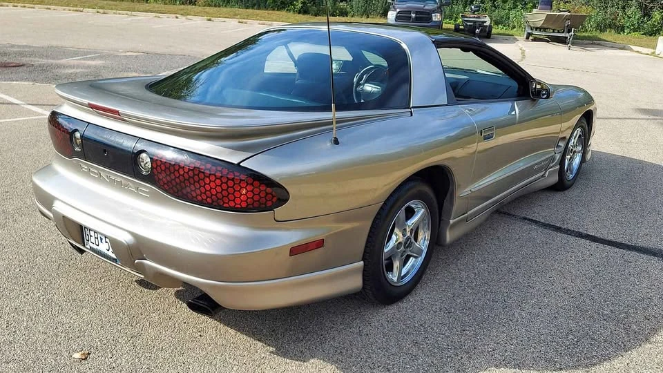 2000 Pontiac Firebird Formula 4th Gen - Image 6 of 6