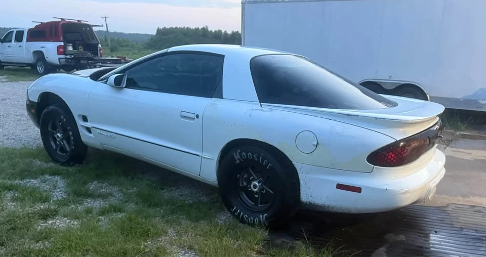 2000 Pontiac Firebird Formula 4th Gen - Image 5 of 18