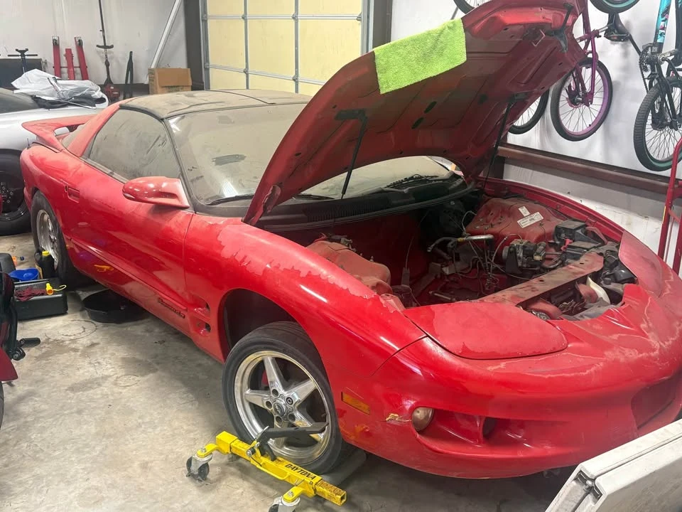2000 Pontiac Firebird Formula 4th Gen - Image 2 of 8