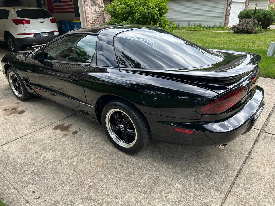2000 Pontiac Firebird Formula 4th Gen - Image 9 of 31