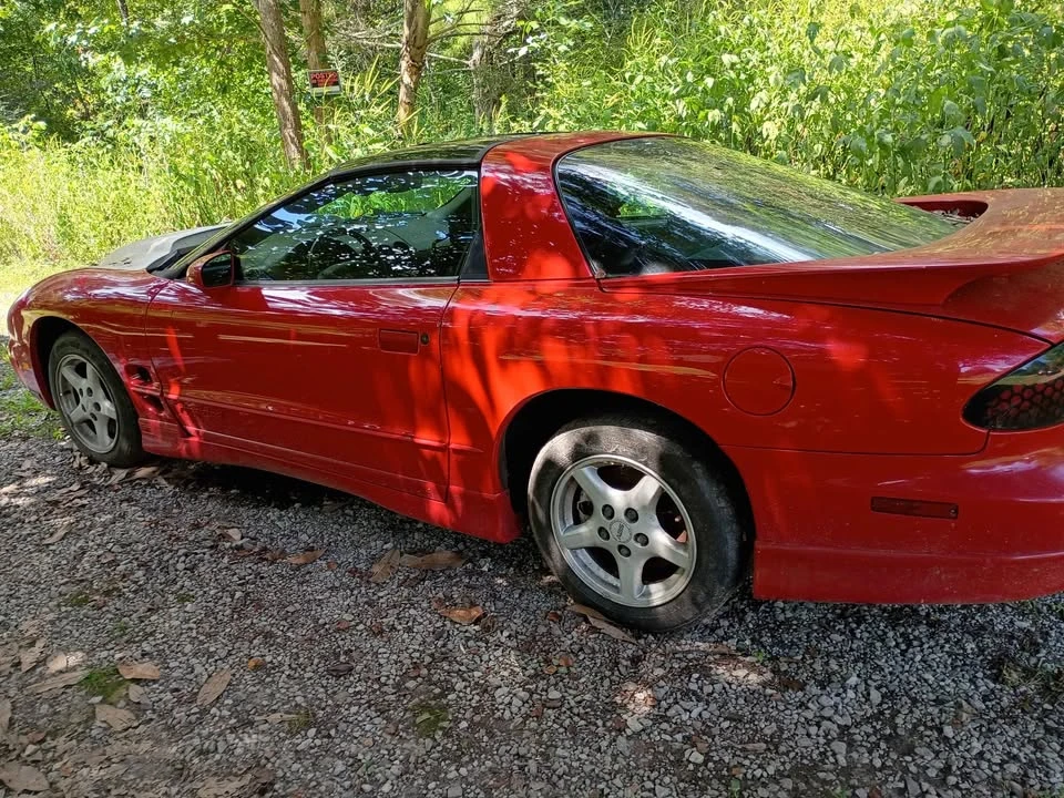 2000 Pontiac Firebird Formula 4th Gen - Image 4 of 16