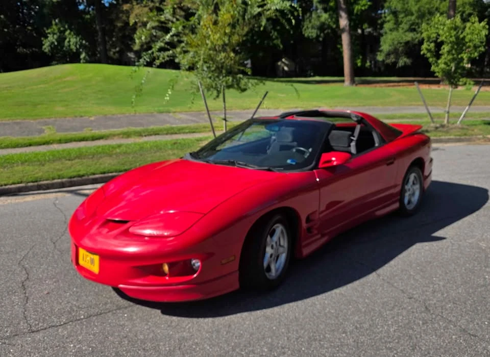 2000 Pontiac Firebird Formula 4th Gen - Image 2 of 10
