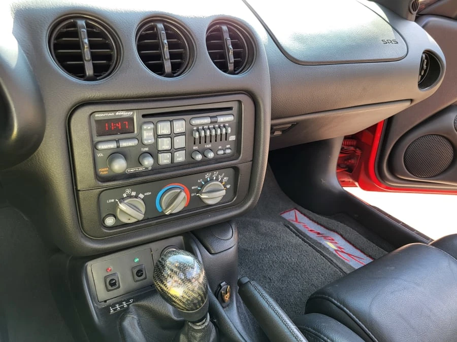 2000 Pontiac Firebird 4th Gen - Image 27 of 31