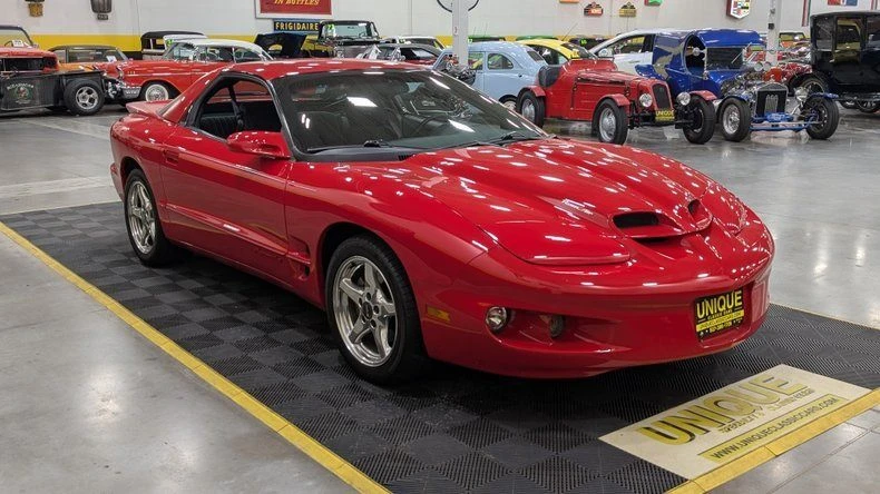 2000 Pontiac Firebird Trans Am 4th Gen - Image 2 of 9
