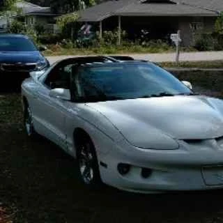 2000 Pontiac Firebird 4th Gen - Image 2 of 4
