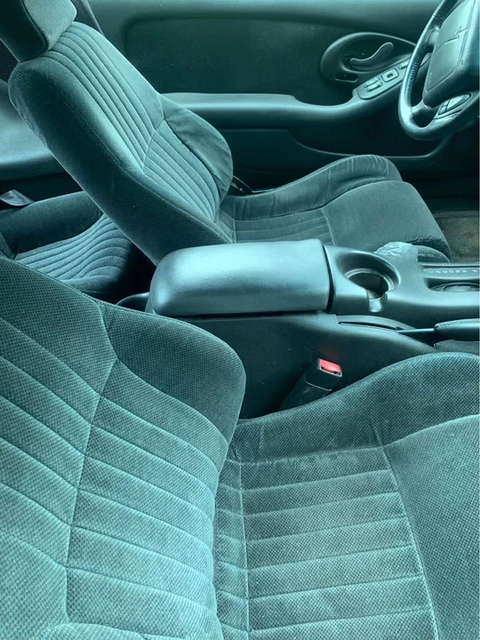 2000 Pontiac Firebird 4th Gen - Image 13 of 16