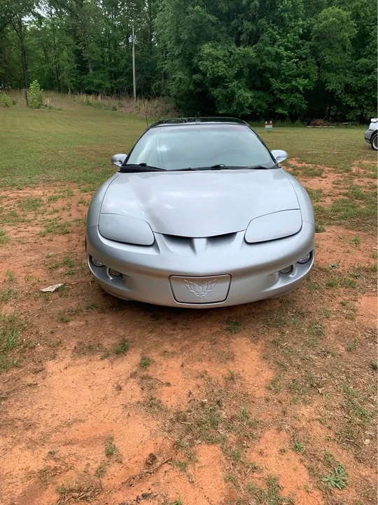 2000 Pontiac Firebird 4th Gen - Image 2 of 16