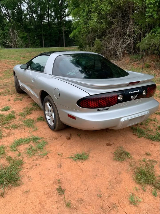2000 Pontiac Firebird 4th Gen - Image 5 of 16