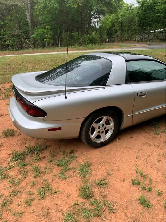 2000 Pontiac Firebird 4th Gen - Image 3 of 16