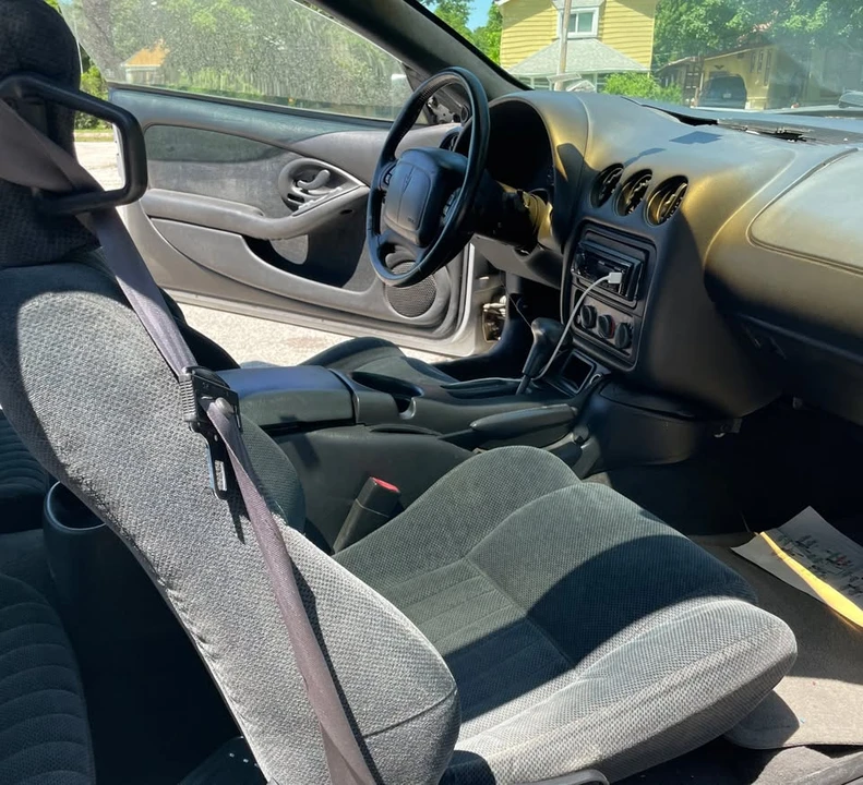 2000 Pontiac Firebird 4th Gen - Image 4 of 9