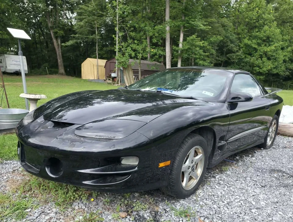 2000 Pontiac Firebird 4th Gen - Image 4 of 11