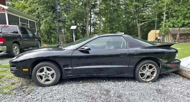 2000 Pontiac Firebird LS Coupe