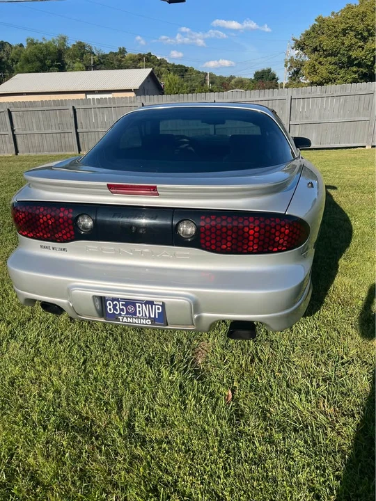 2000 Pontiac Firebird 4th Gen - Image 8 of 11