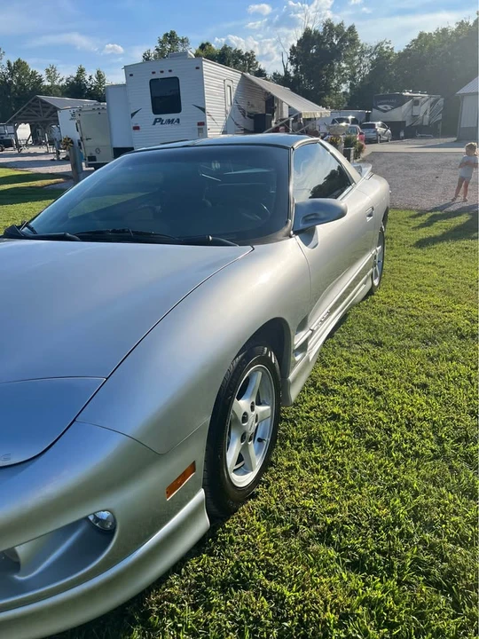 2000 Pontiac Firebird 4th Gen - Image 4 of 11
