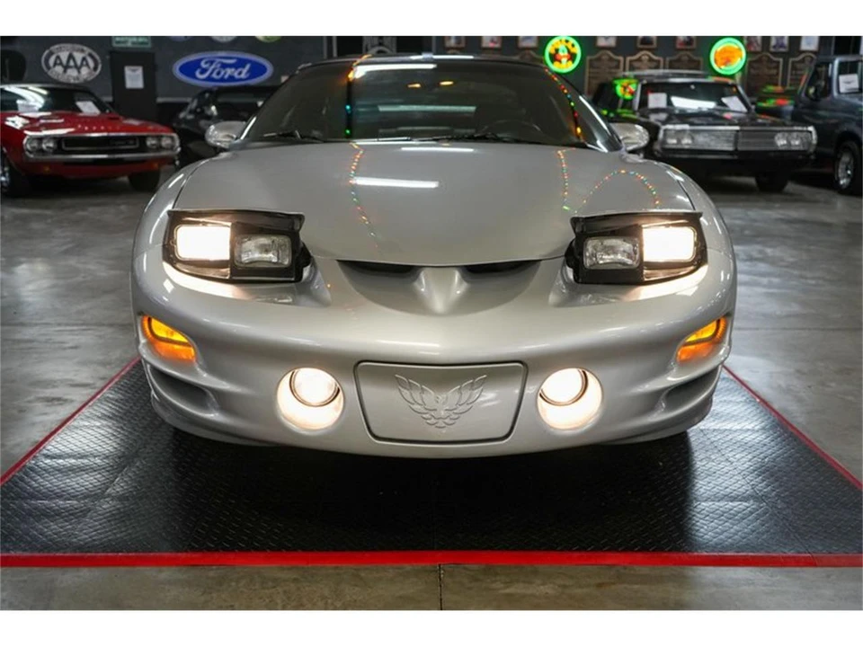 2000 Pontiac Firebird Trans Am 4th Gen - Image 11 of 31