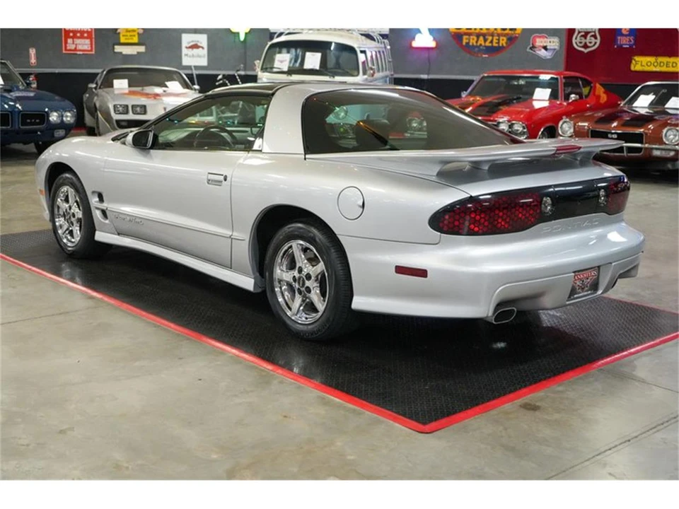 2000 Pontiac Firebird Trans Am 4th Gen - Image 4 of 31
