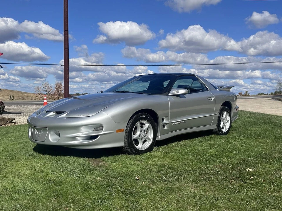 2000 Pontiac Firebird Trans Am 4th Gen - Image 2 of 21
