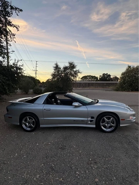 2000 Pontiac Firebird Trans Am 4th Gen - Image 2 of 6