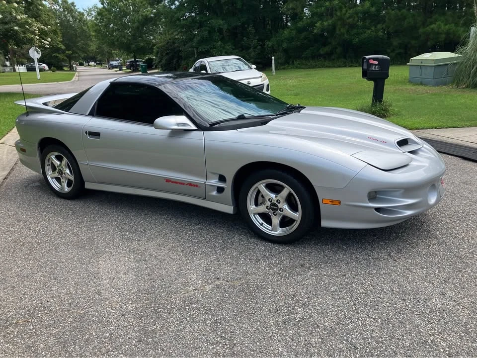 2000 Pontiac Firebird Trans Am 4th Gen - Image 2 of 10