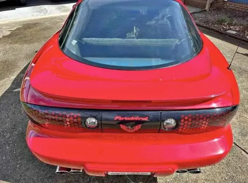 2000 Pontiac Firebird Trans Am Hatchback 2D