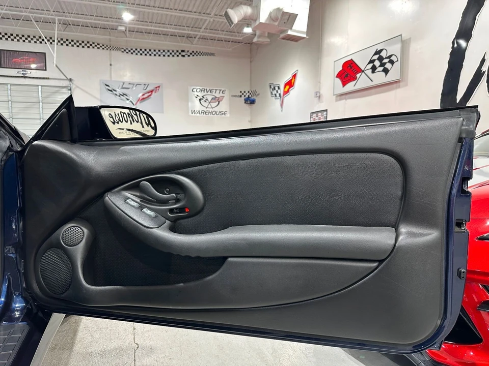 2000 Pontiac Firebird Trans Am 4th Gen - Image 15 of 21