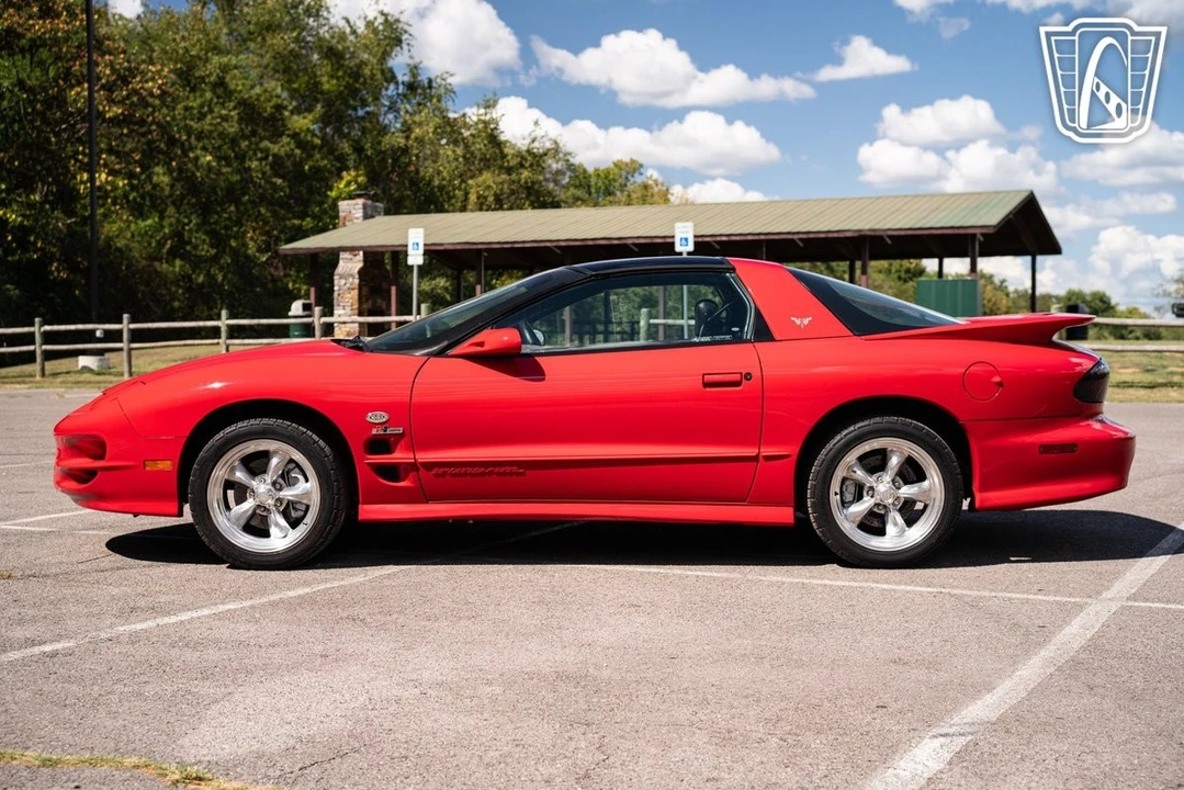 2000 Pontiac Firebird Trans Am 4th Gen - Image 8 of 12