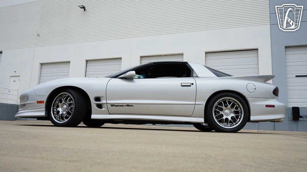 2000 Pontiac Firebird Trans Am 4th Gen - Image 9 of 12
