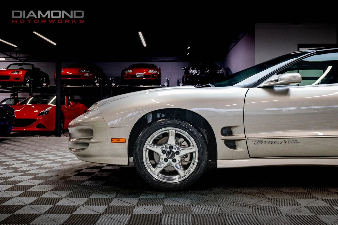2000 Pontiac Firebird Trans Am 4th Gen - Image 10 of 12