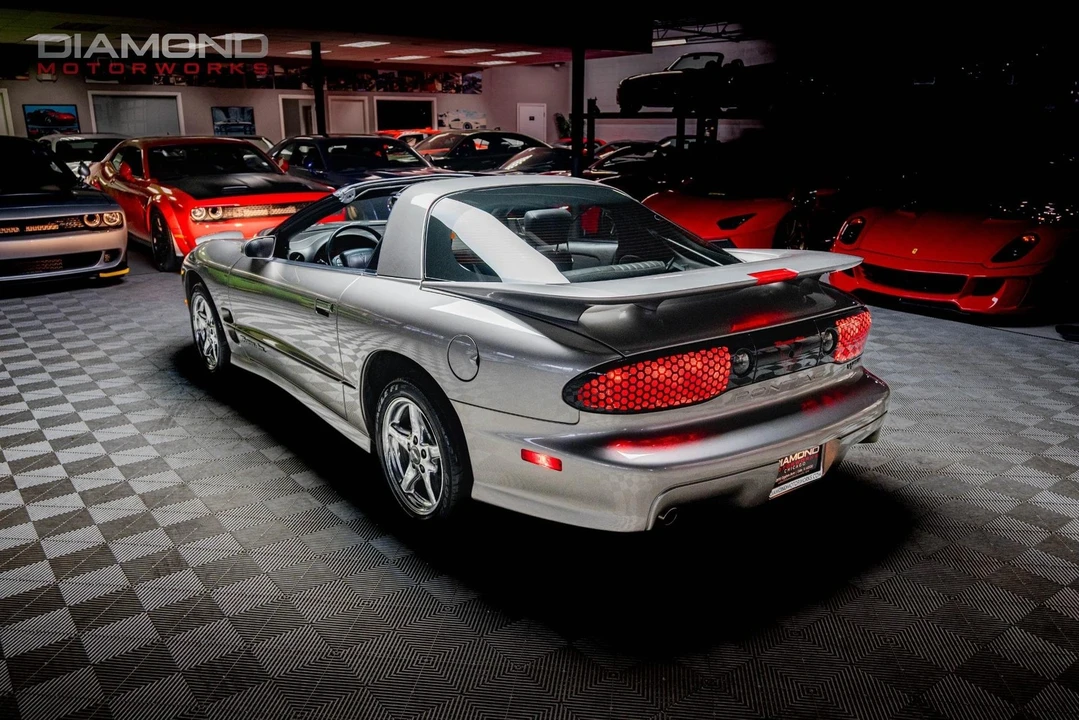 2000 Pontiac Firebird Trans Am 4th Gen - Image 4 of 12