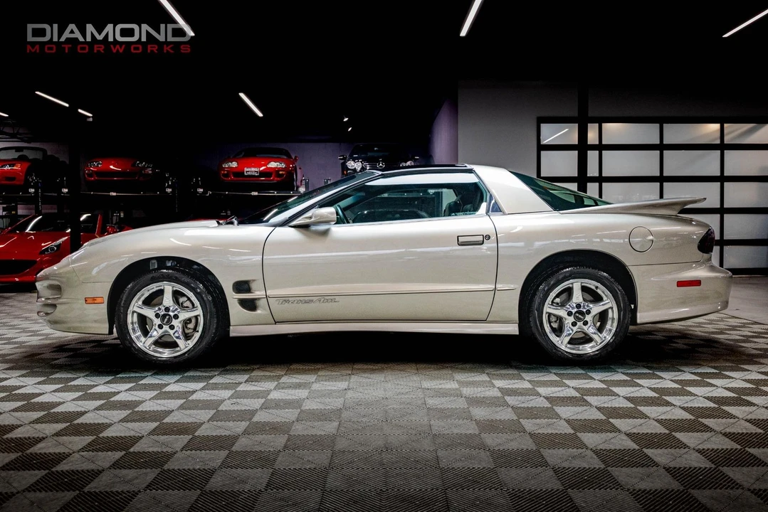 2000 Pontiac Firebird Trans Am 4th Gen - Image 11 of 12