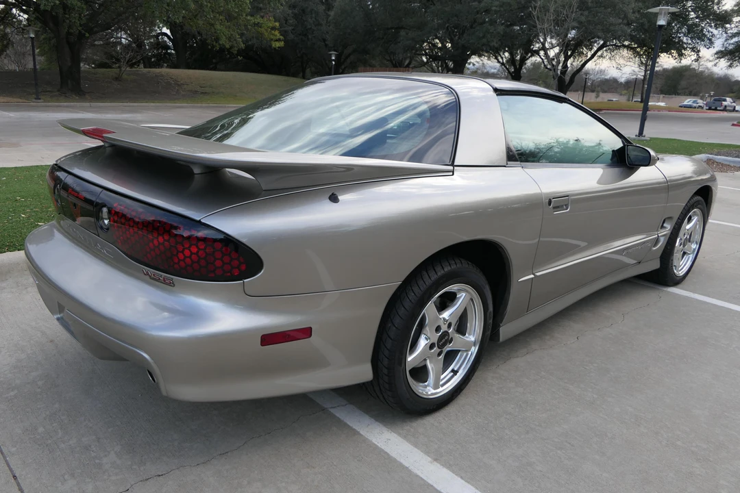 2000 Pontiac Firebird Trans Am 4th Gen - Image 9 of 9
