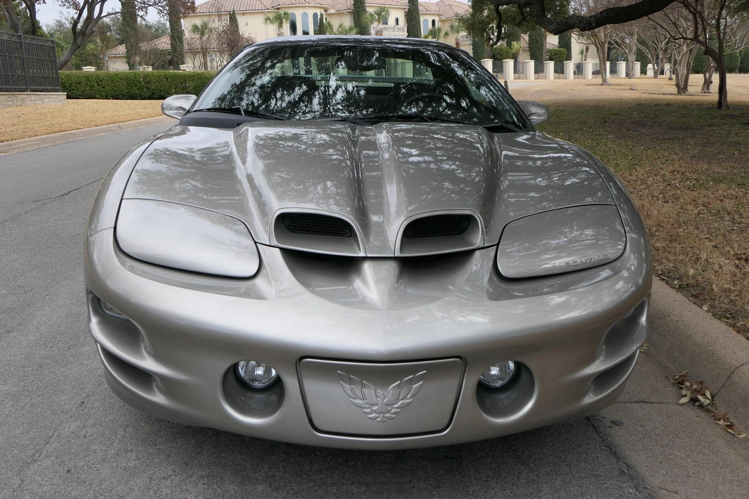 2000 Pontiac Firebird Trans Am 4th Gen - Image 2 of 9