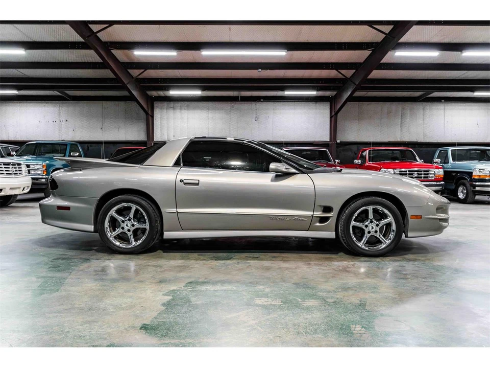 2000 Pontiac Firebird Trans Am 4th Gen - Image 6 of 23