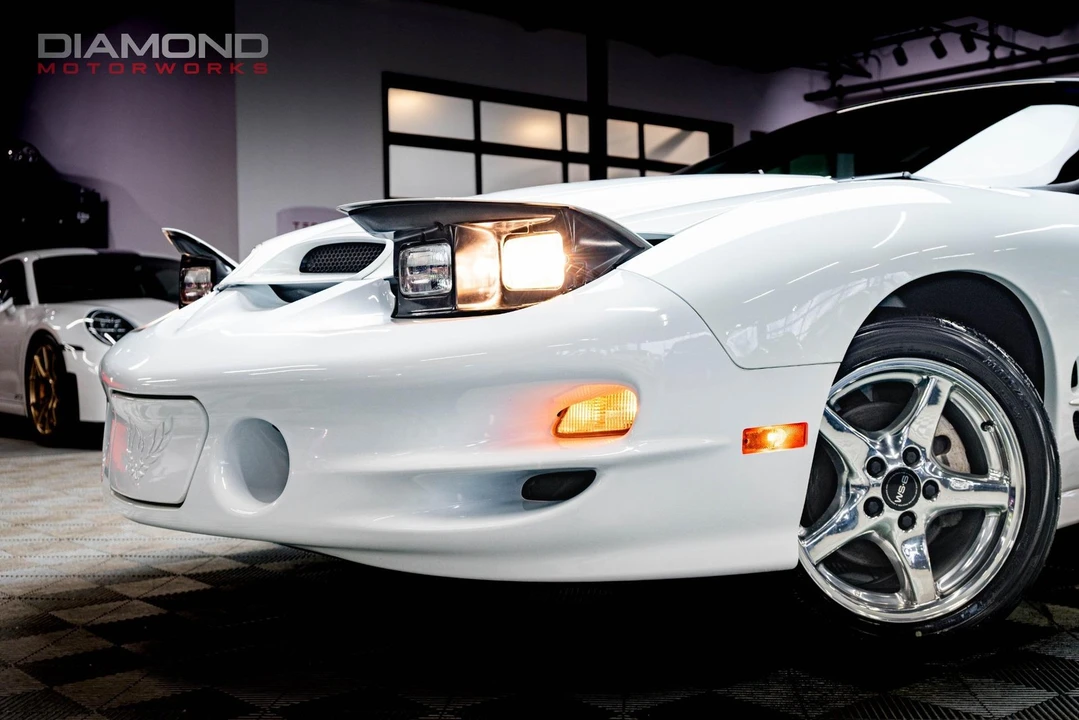 2000 Pontiac Firebird Trans Am 4th Gen - Image 5 of 12