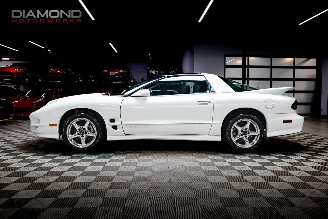 2000 Pontiac Firebird Trans Am 4th Gen - Image 11 of 12
