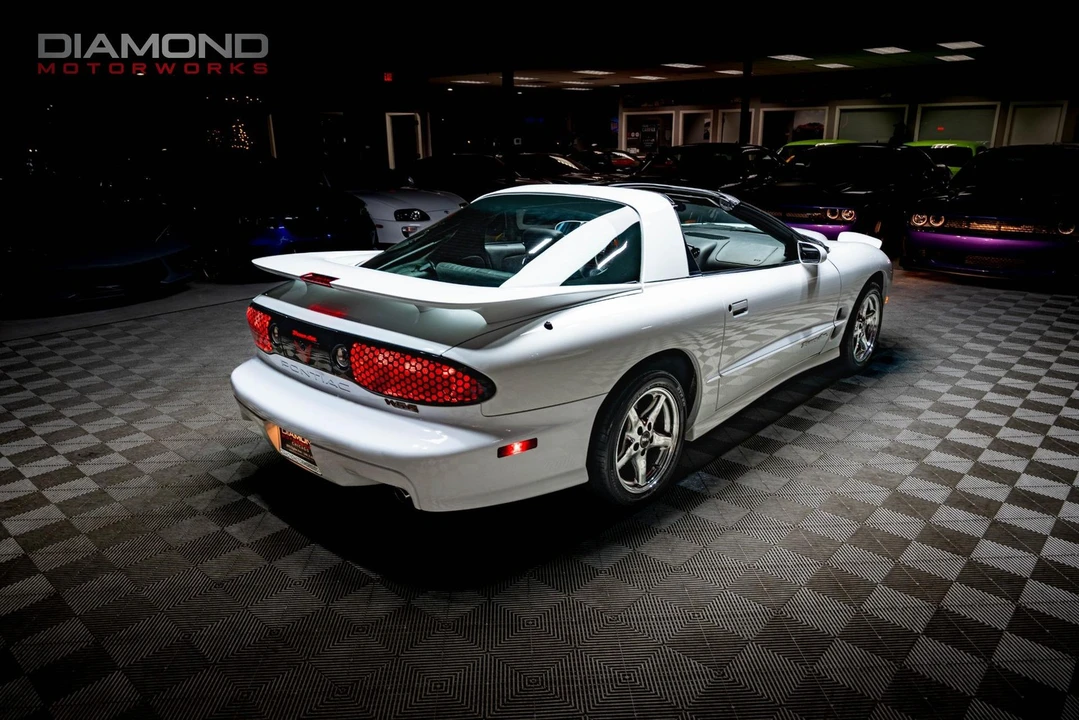 2000 Pontiac Firebird Trans Am 4th Gen - Image 4 of 12