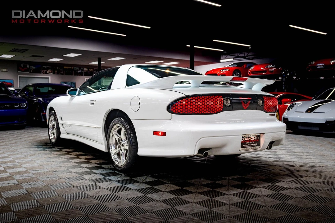 2000 Pontiac Firebird Trans Am 4th Gen - Image 2 of 12