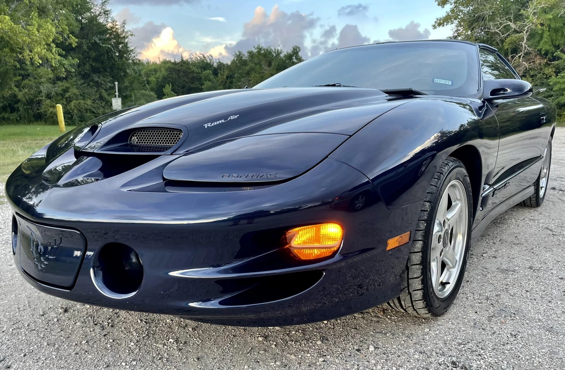 2000 Pontiac Firebird Trans Am 4th Gen - Image 11 of 31