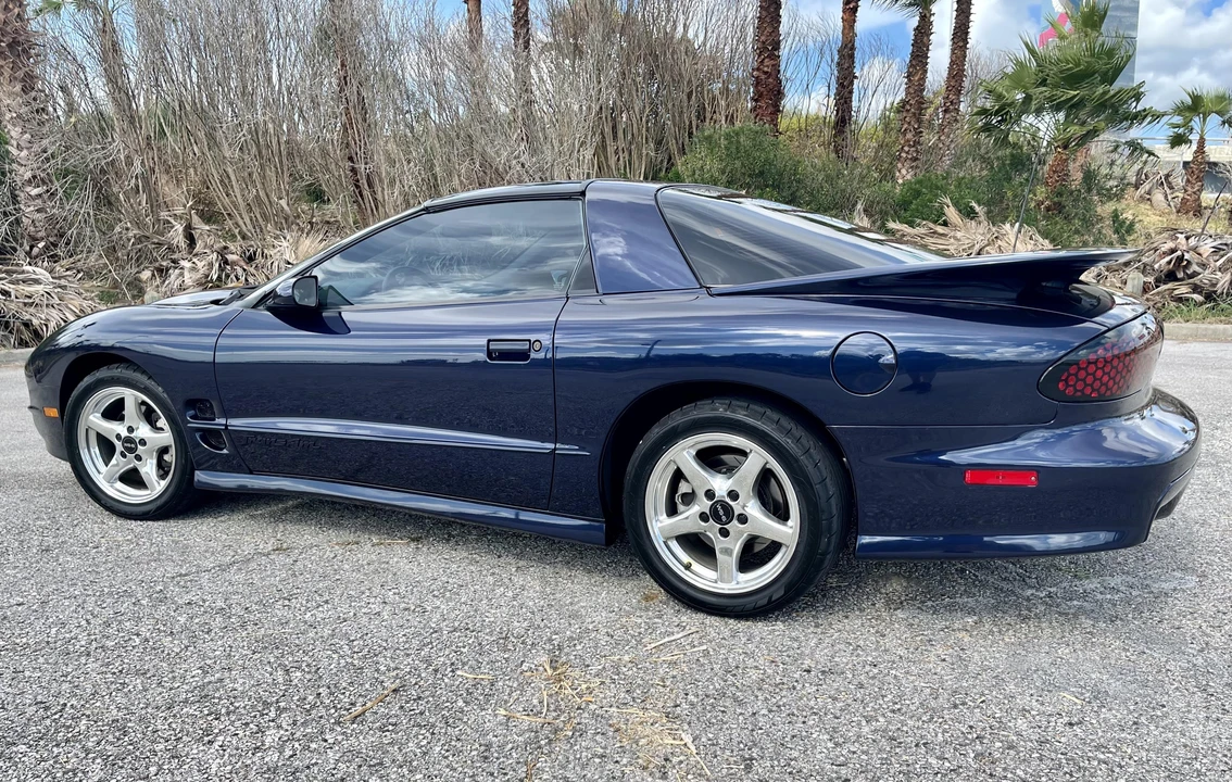 2000 Pontiac Firebird Trans Am 4th Gen - Image 19 of 31