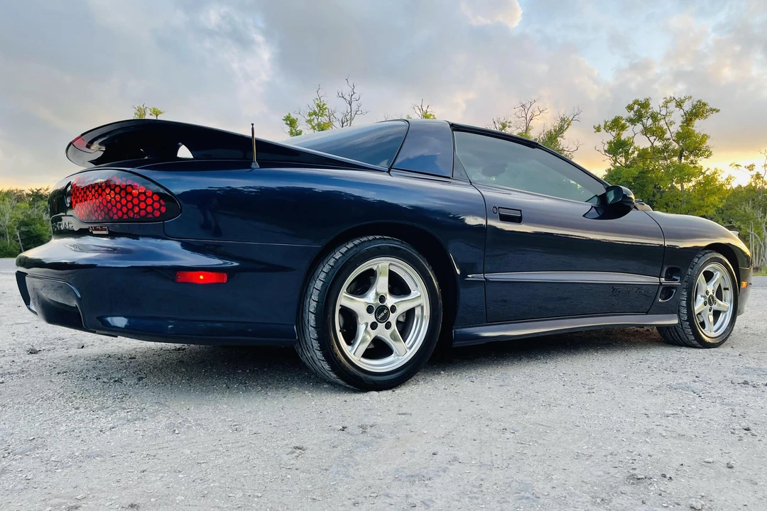 2000 Pontiac Firebird Trans Am 4th Gen - Image 4 of 31