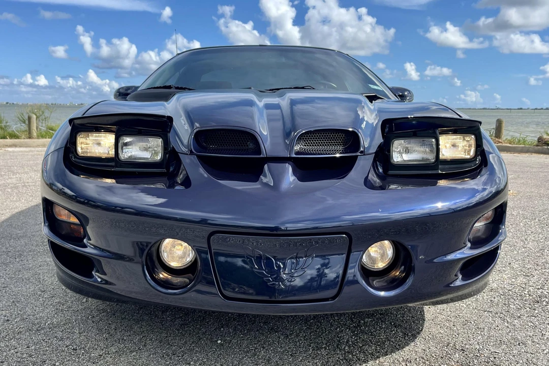 2000 Pontiac Firebird Trans Am 4th Gen - Image 2 of 31