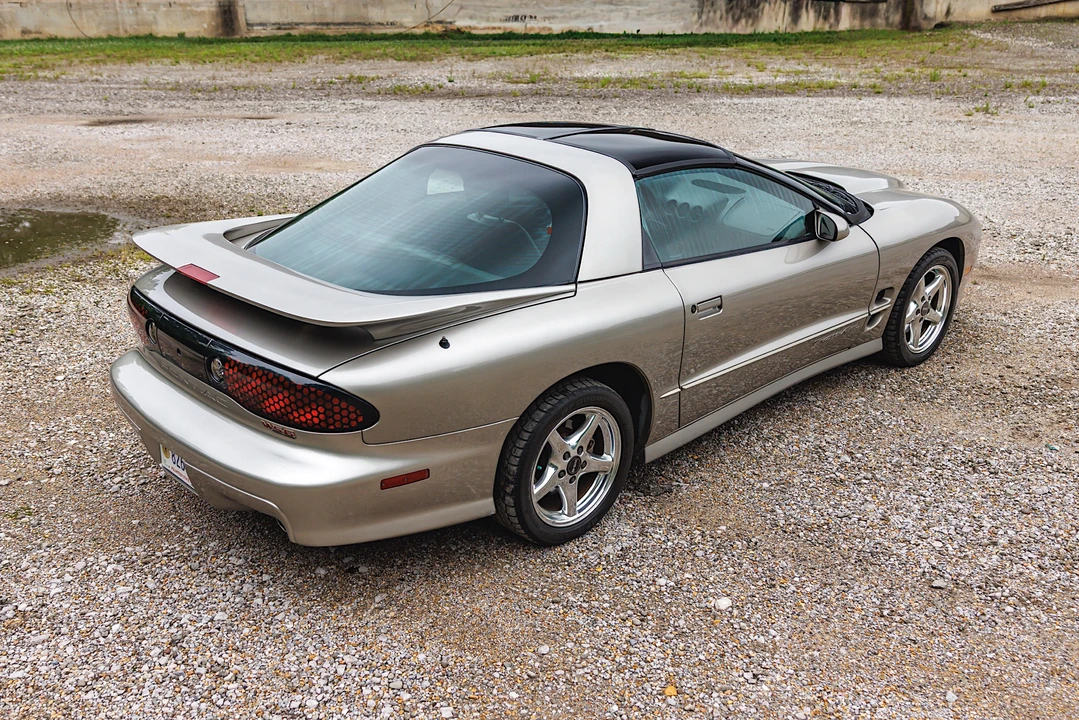 2000 Pontiac Firebird Trans Am 4th Gen - Image 11 of 31