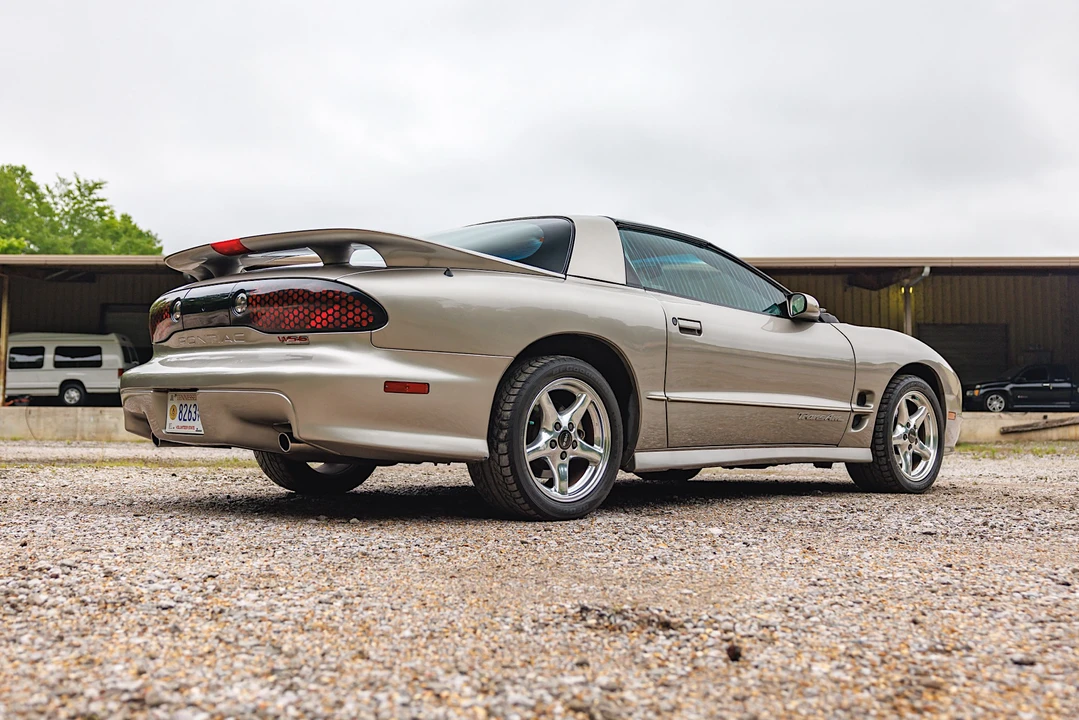 2000 Pontiac Firebird Trans Am 4th Gen - Image 10 of 31