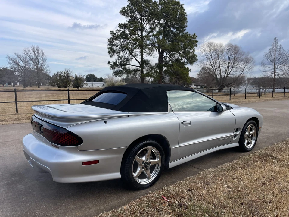 2000 Pontiac Firebird Trans Am 4th Gen - Image 16 of 31