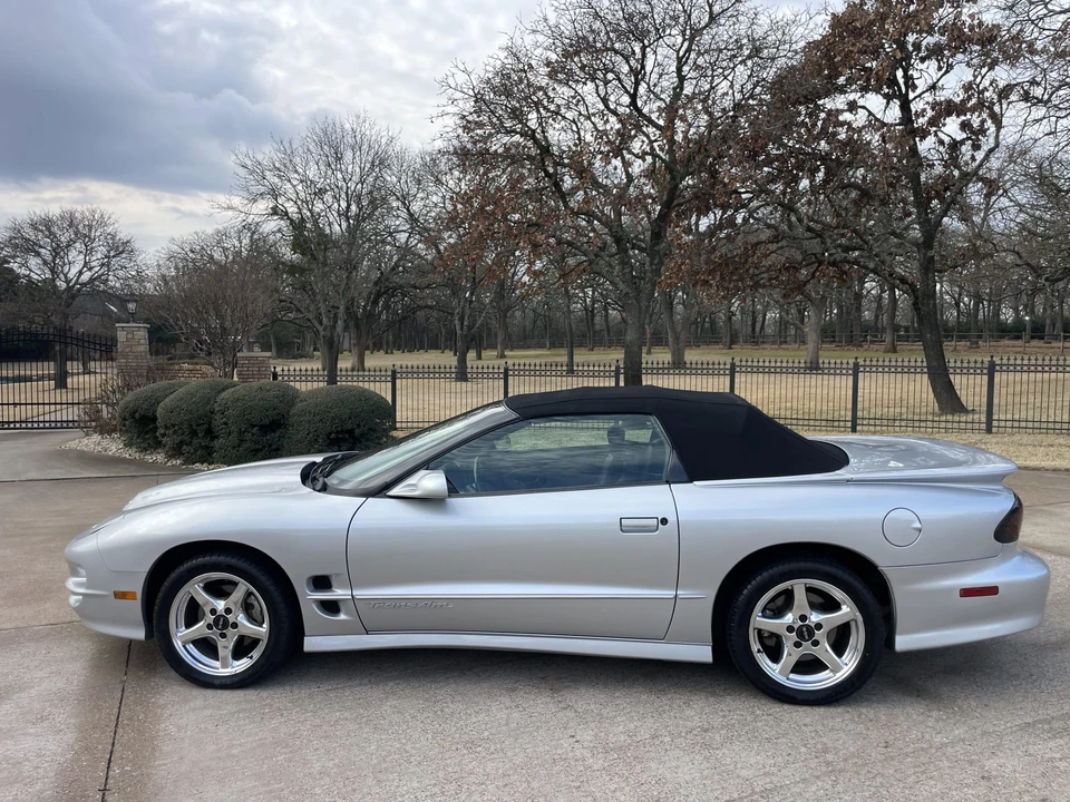 2000 Pontiac Firebird Trans Am 4th Gen - Image 13 of 31