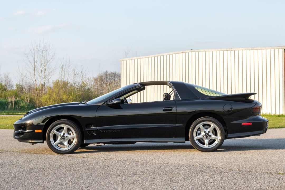 2000 Pontiac Firebird Trans Am 4th Gen - Image 5 of 31