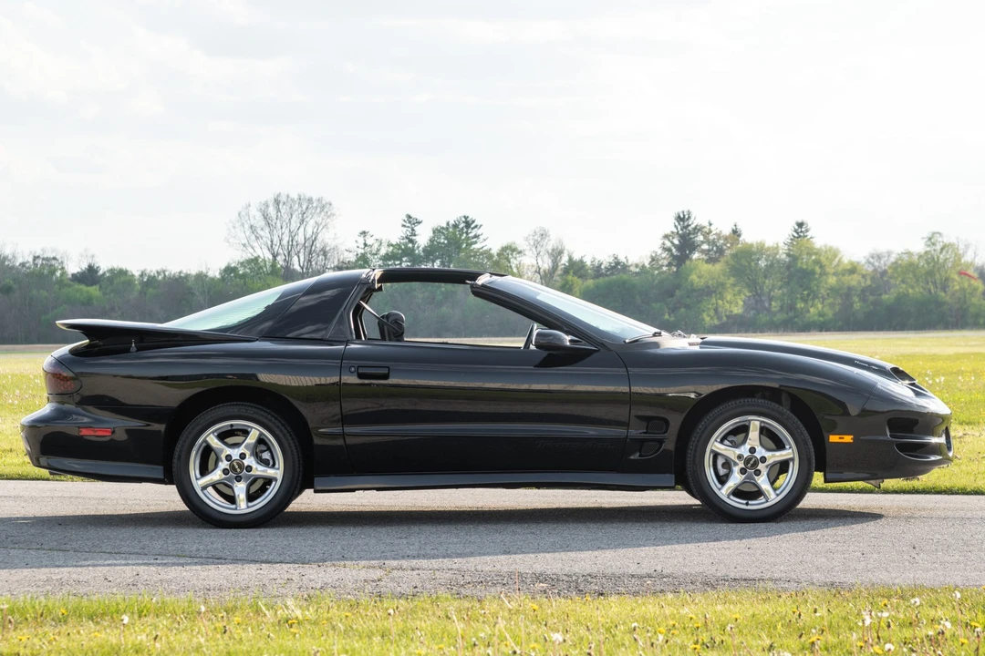 2000 Pontiac Firebird Trans Am 4th Gen - Image 10 of 31