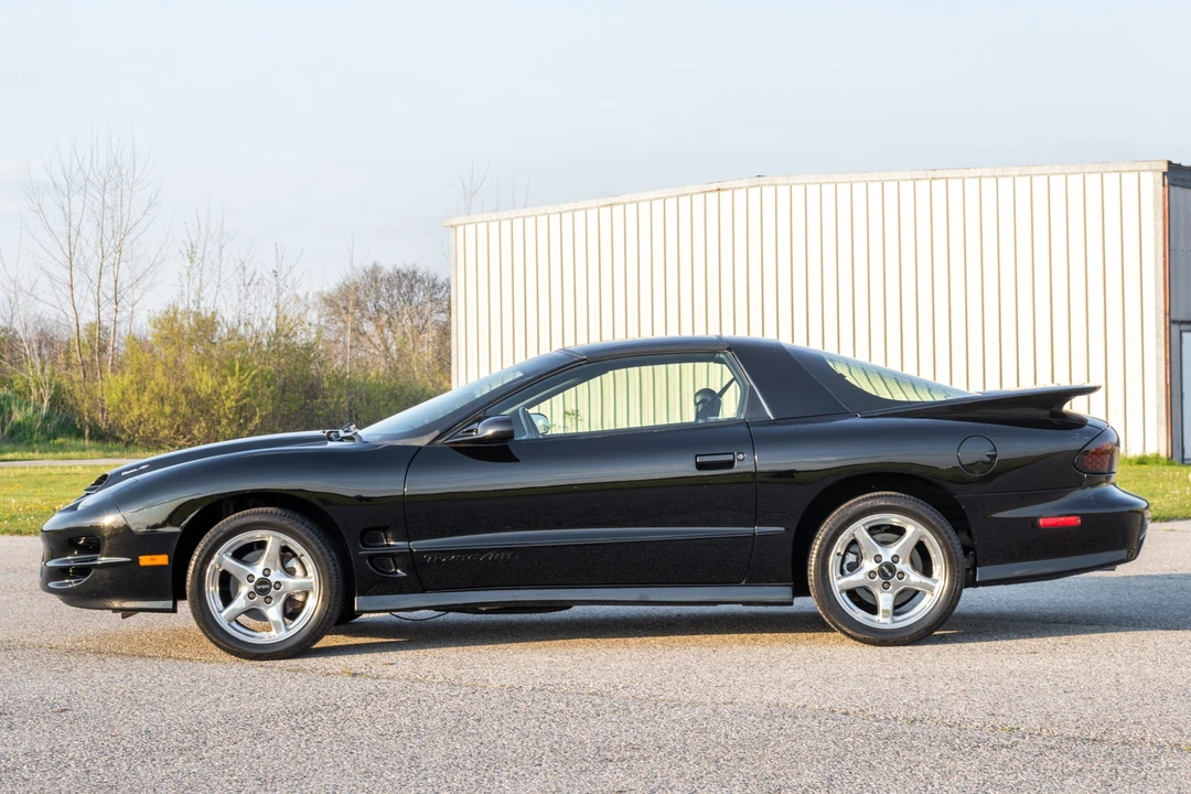 2000 Pontiac Firebird Trans Am 4th Gen - Image 17 of 31