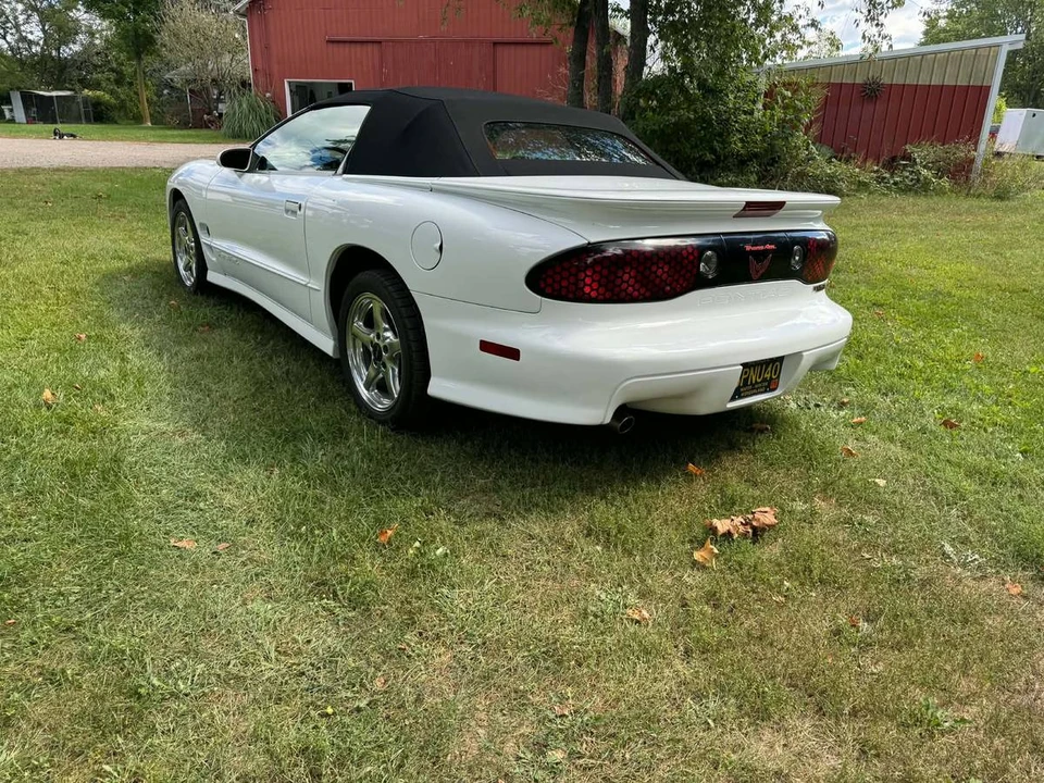 2000 Pontiac Firebird Trans Am 4th Gen - Image 2 of 13