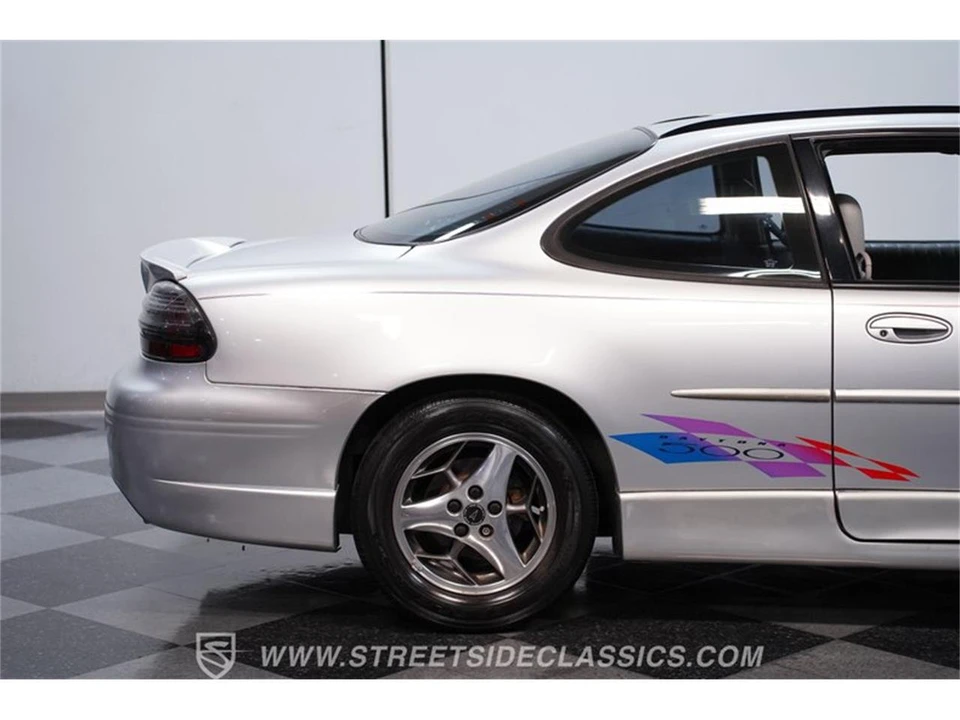 2000 Pontiac Grand Prix 3rd+ Gen - Image 23 of 31